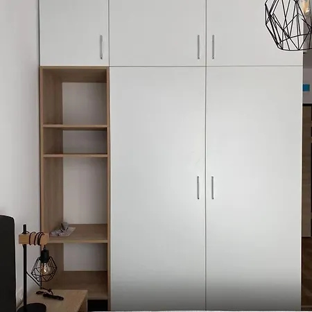 Azur Premium 1 アパート ヴァルナ