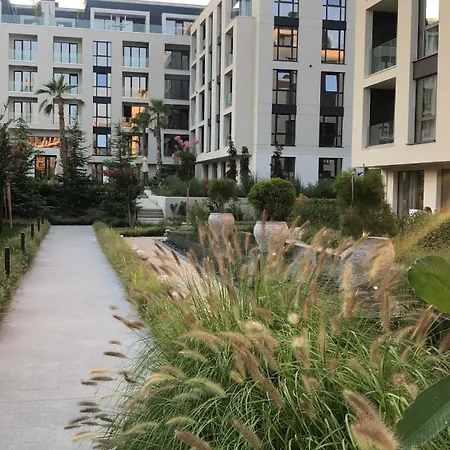 Azur Premium 1 アパート ヴァルナ